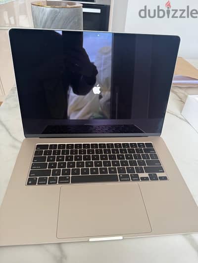 MacBook Air m2 15 inch 256 GB starlight