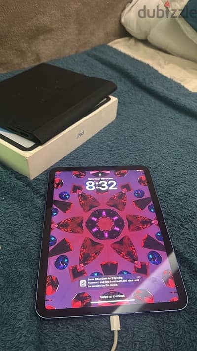 Brand new used one time only IPad (10th Generation) Wifi+Cellular