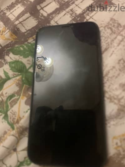 iPhone 11 كالجديد