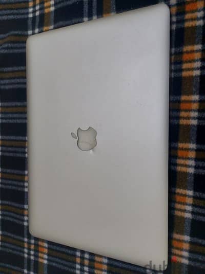 macbook pro(core i7) 15inch