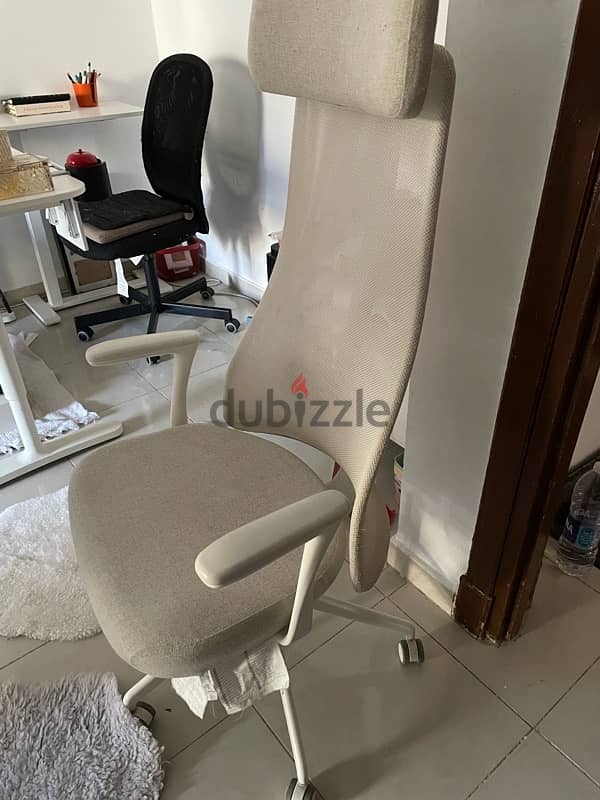 IKEA swivel chair كرسى مكتب من ايكيا بحالة ممتازة 2