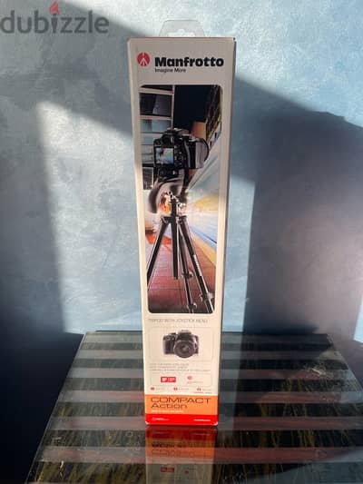 Tripod with joystick head - Manfrotto