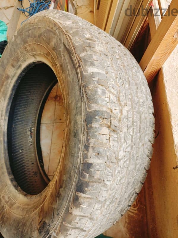 4 فردة طقم كاوتش عريض 285/60R/18 بحالة جيدة 2