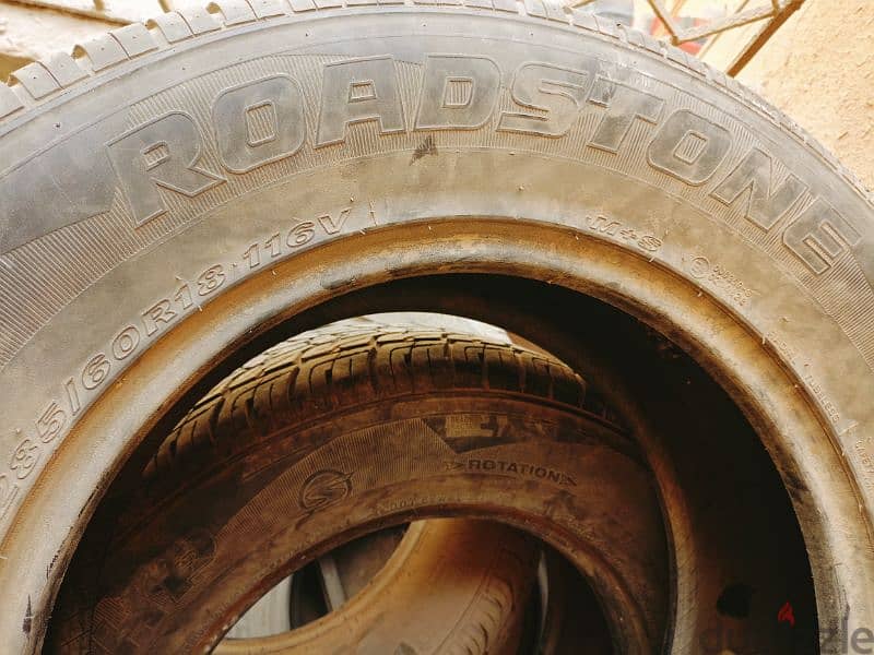 4 فردة طقم كاوتش عريض 285/60R/18 بحالة جيدة 6