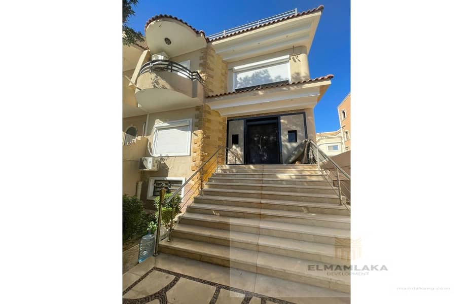 Luxury Villa for Sale in District 9 - Prime Location on Al-Bostan Street, Sheikh Zayed 0