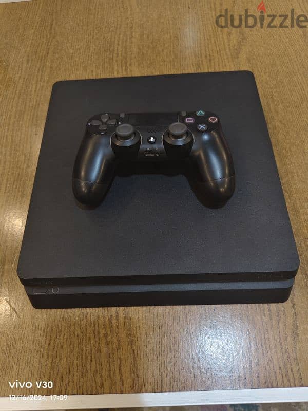 playstation 4 slim 1TB 0