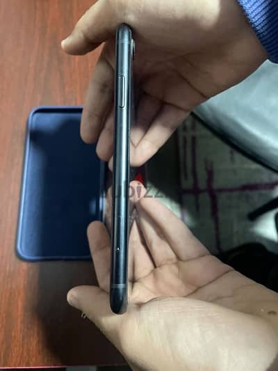 iPhone XR black 128gb