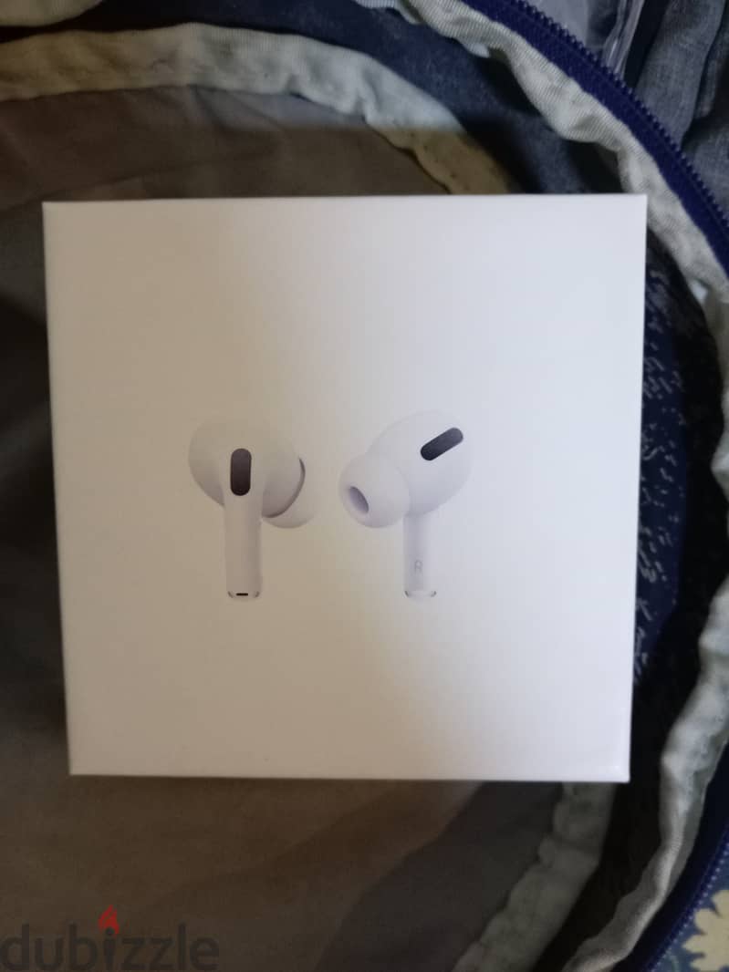 Earbuds 0