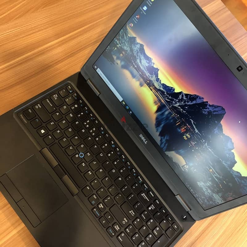 DELL latitude - 5501 CORE I7 جيل تاسع 9750H كـــــــووووور I7 جــــيل 2