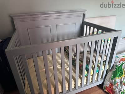 سرير اطفال )baby crib with matress)