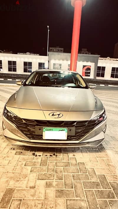 Hyundai Elantra CN7 2021 - عداد 48 الف كيلو فابريكا- مالك اول