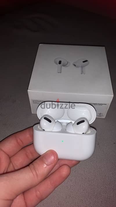 AirPods