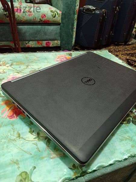 Dell precision workstation 7520 4