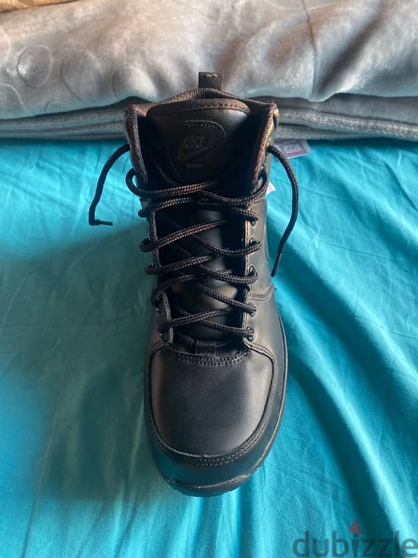 black nike manoa hightop shoes 0