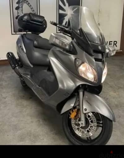 SUZUKI Burgman 650 Executive 2012