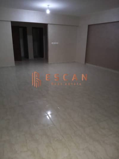 Empty apartment for rent in Al-Rehab, 182 m, near Avenue Mall