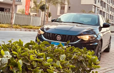 Fiat Tipo 2019 - اعلى فئة - صيانات توكيل