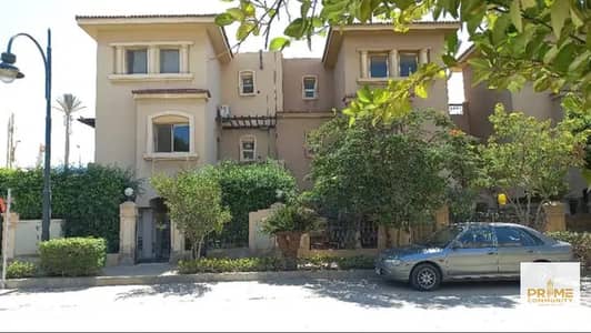 Huge standalone villa 1008 sqm for sale in prime location and lowest price in mena garden city