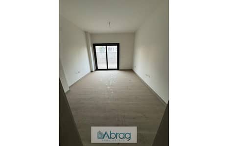 Two-bedroom apartment, ground floor with garden, for sale at the lowest price on the market, immediate delivery, in Al Burouj Compound