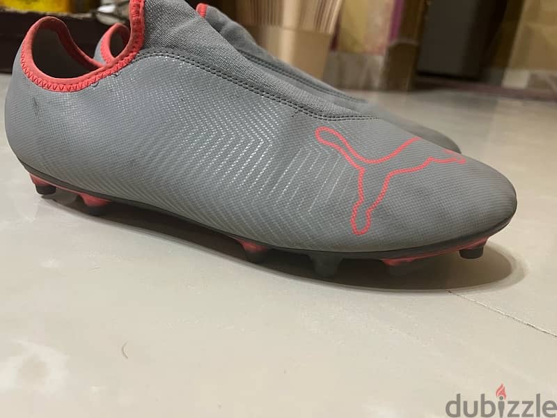 Puma football shoes جزمة بومة اصلي ستارزات 3