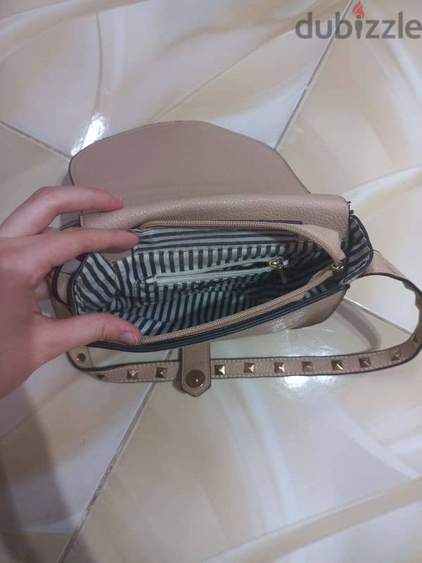 beige crossbag شنطة كروس 0