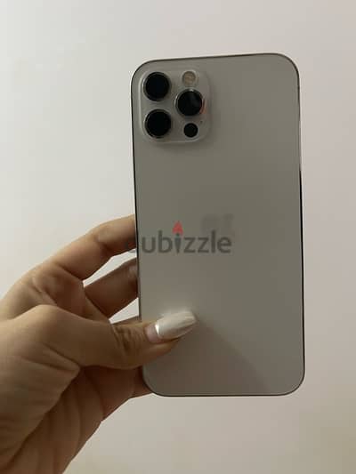 iphone 12 pro 256 white with no scratches