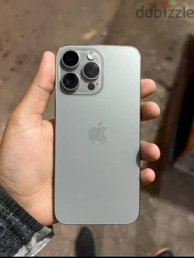 iphone 15 pro max خطين للبدل بخط واحد