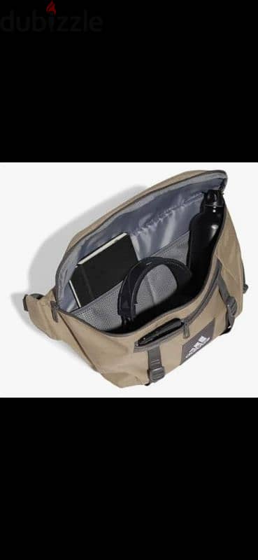 shoulder bag waist bag Adidas  استخدام ساعات شنطه وسط كتف كبيره الماني 5