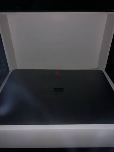 MacBook Pro 13,3 2020