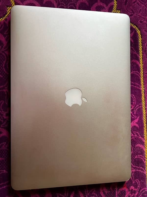 macbook pro 2015 15 inch like new 0