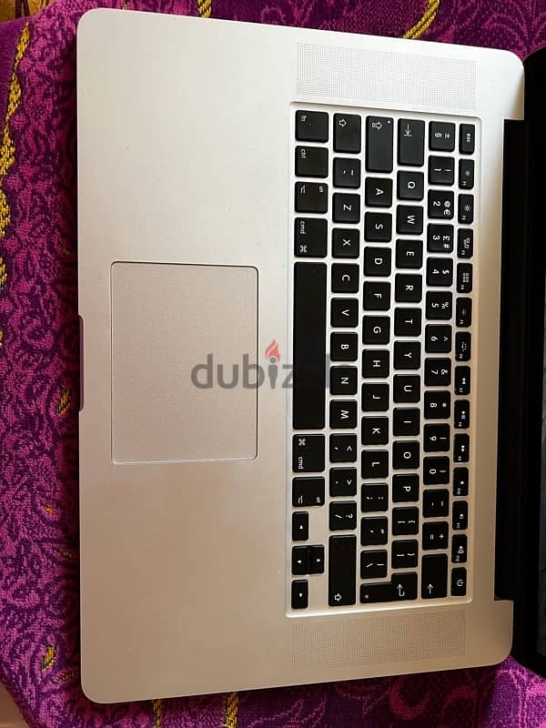 macbook pro 2015 15 inch like new 4