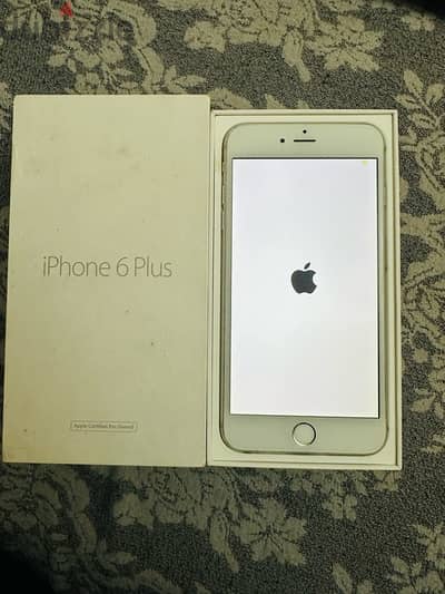 iPhone 6plus 16 giga mint condition with box and 3 luxury cases