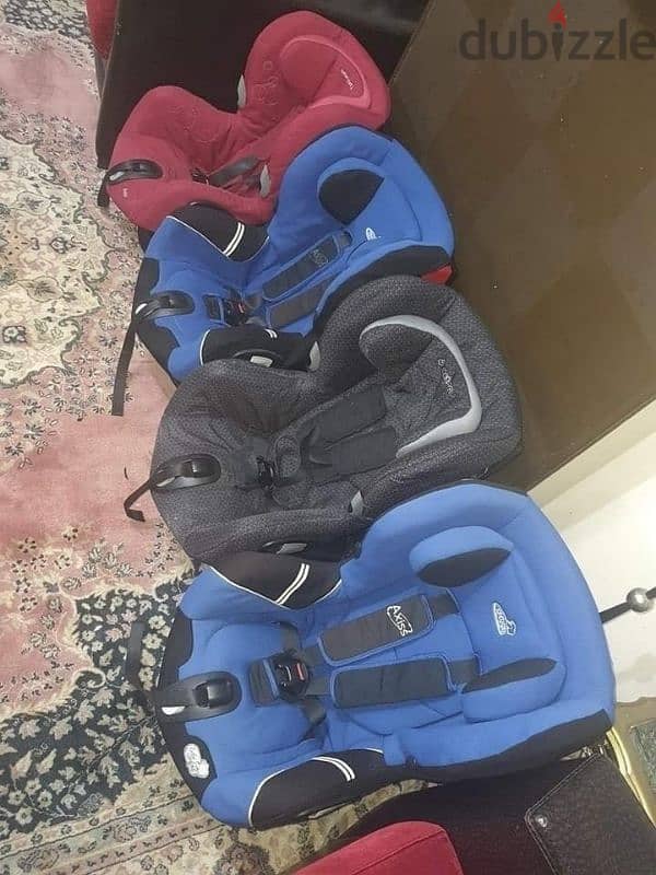 second stage carseat brand maxicosi/baby confort axiss modle 3