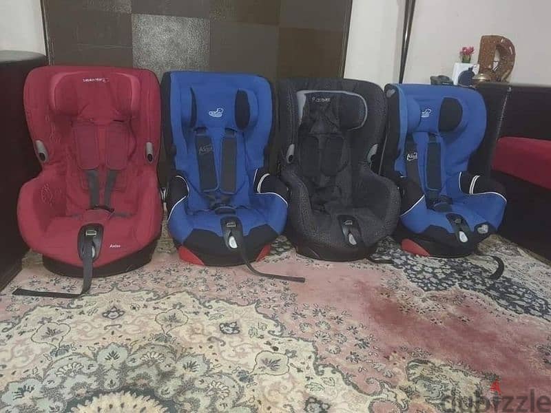 second stage carseat brand maxicosi/baby confort axiss modle 4