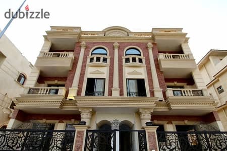 Palace in Banfsaj 5, view  garden apartment for ready to move 210 square meters, 3 rooms, 3 bathrooms, elevator, marble entrances