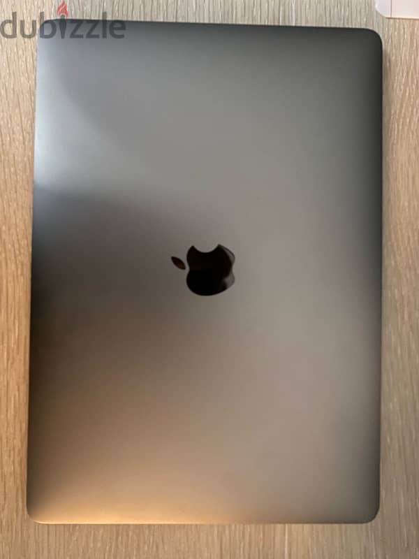 MacBook Air 13” M1 ( excellent condition ) 2