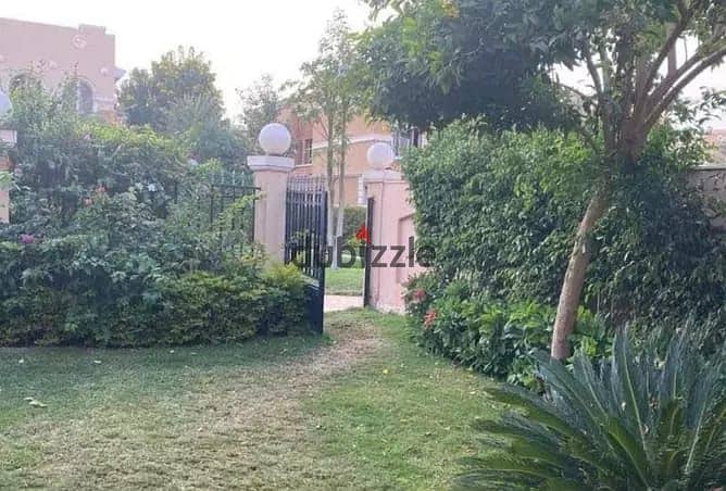 Villa Townhouse 574m for sale ready to move in el Shorouk 0