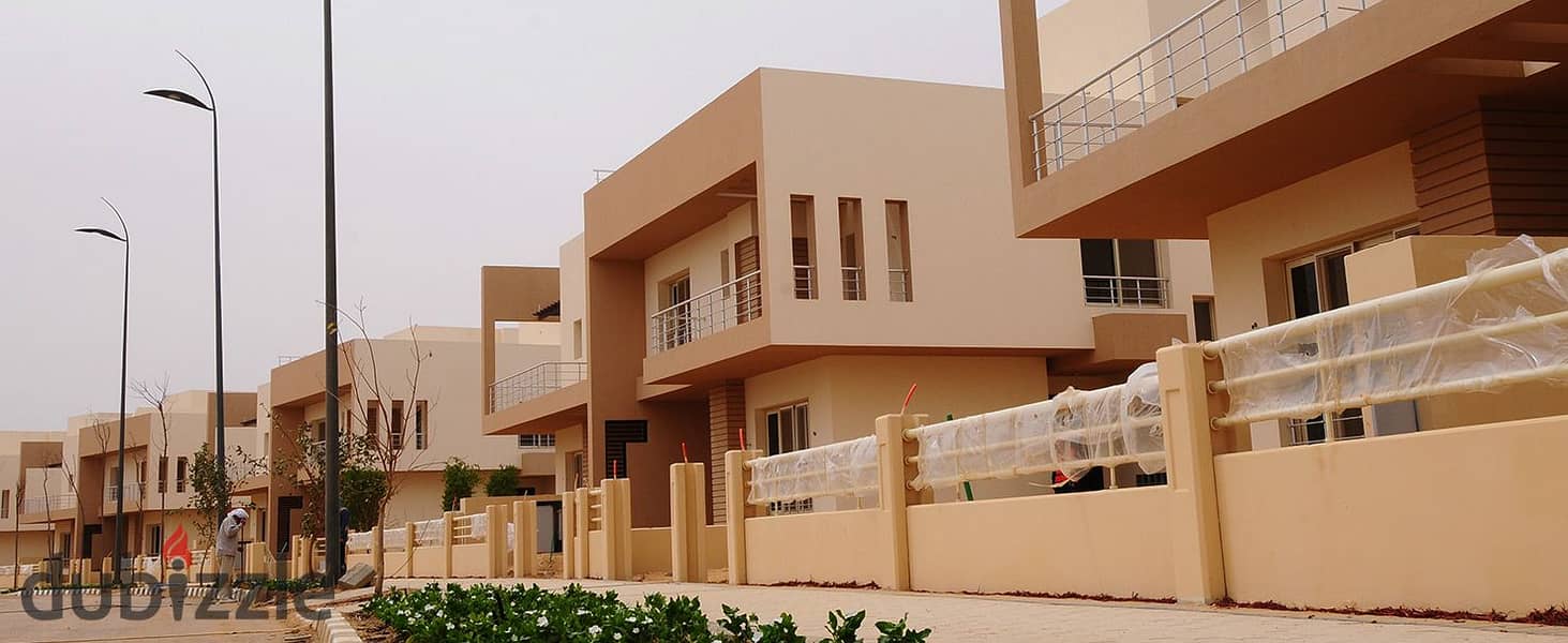 Fully finished TownHouse for sale in Grand Heights 0