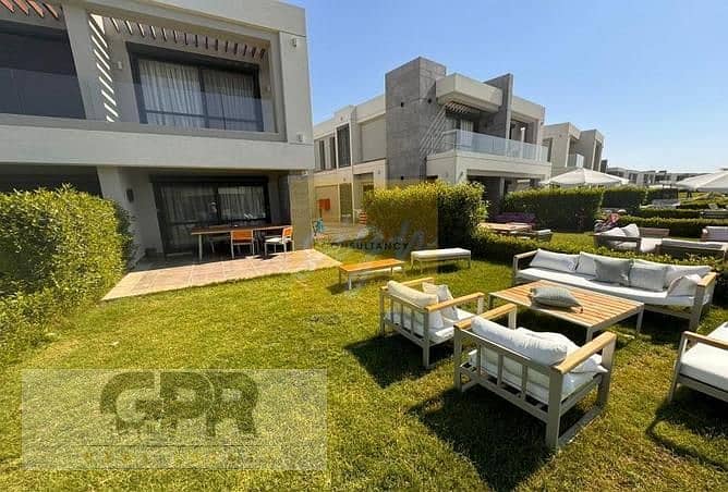 للبيع شاليه تشطيب كامل فيو مميز علي البحر مباشرا في لافيستا راس الحكمه | Own your unit in La Vista North Coast 0