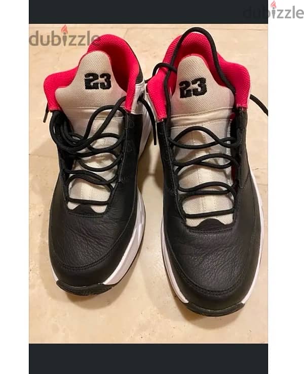 Jordan original Max Aura 3 size 41 leather 1