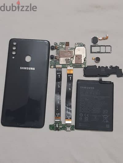 samsung A20s  جميع مشتملاته