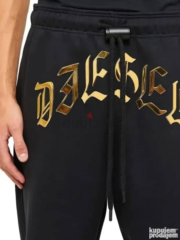 Diesel LOGO EMBOSSED  P-CALTON-A1 JOGGERS 1