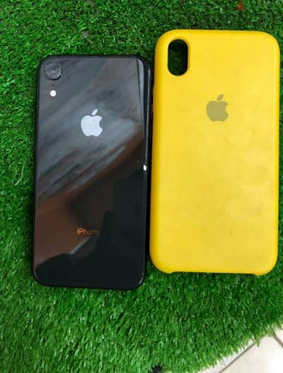 IPhone xr / 64 g /  battery 76 متفتحش نهائي