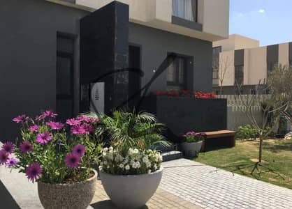 Luxury 4-Bedroom Town house for Sale in Al-Burouj, Shrouk | 248 SQM | Very Prime Location | Under Market Price | Open View