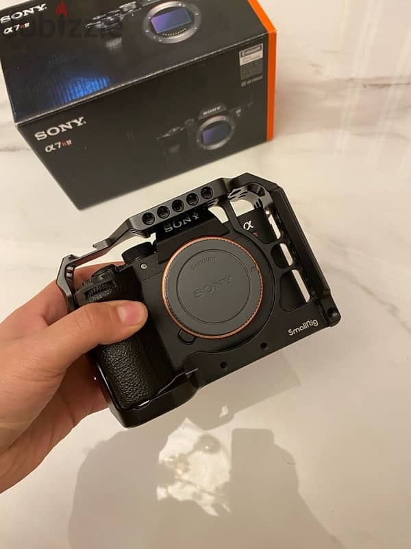 Sony Alpha a7R IV Mirrorless Digital Camera (Body Only) 0