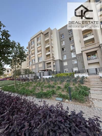 The best location apartment 207m   with a special down payment and ready to move with installments, landscape view, in Hyde park fifth settlement