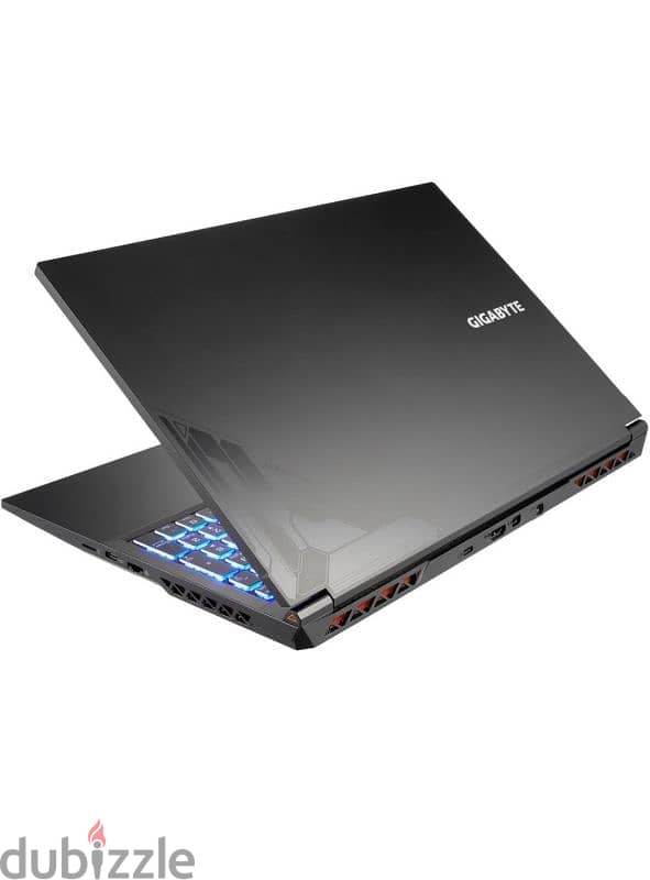 GIGABYTE GAMING LAPTOP RTX4060 8GB 3