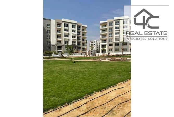 Apartment for sale in Hyde Park, 191 sqm, 3 rooms, immediate receipt, fully finished, at less than the market price, View Landscape Prime Location 0