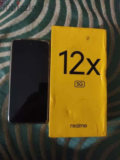 Realme 12x للبيع