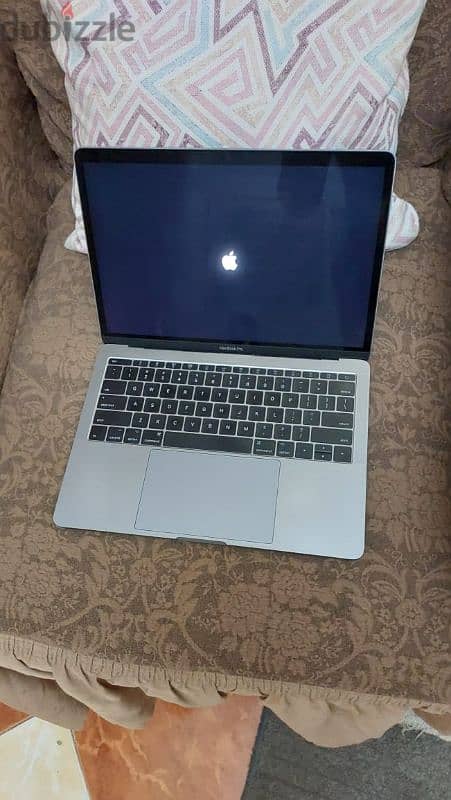 MacBook pro 2017 zero zero 2